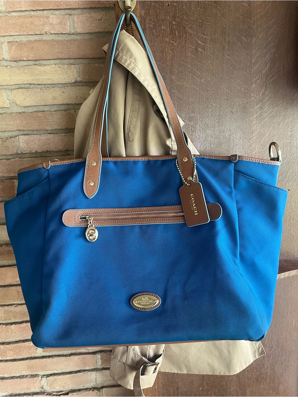 Authentic Coach Blue diaper bag/ travel bag  tote with changing pad!